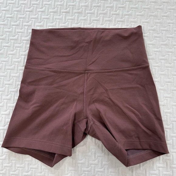 lululemon athletica Pants - Lululemon wunder train shorts size 6